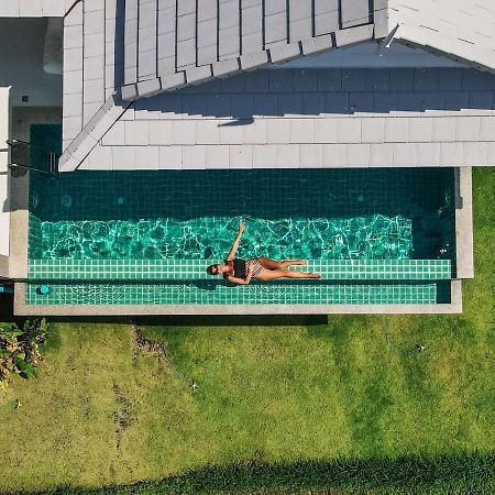Baankuer Hill Pool Villa เกาะลันตา ภายนอก รูปภาพ
